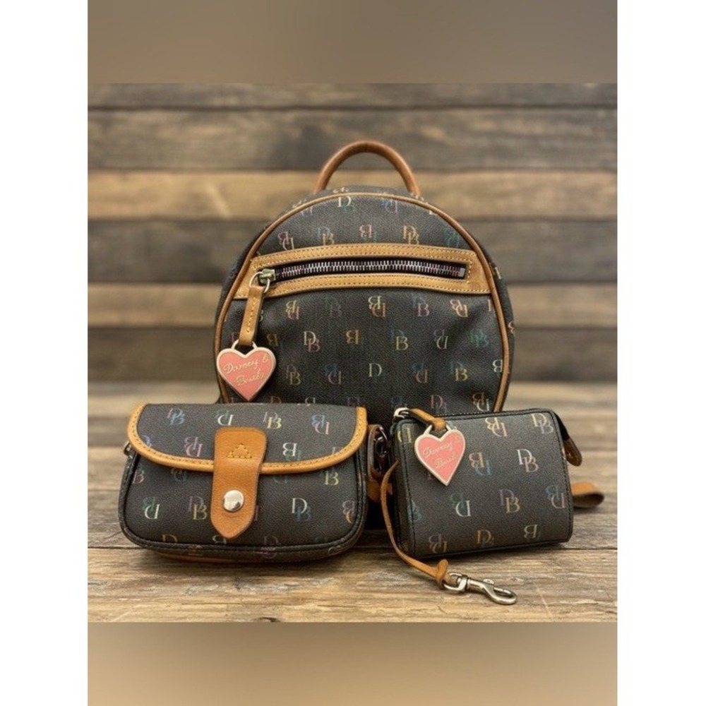 Ultra Rare Find Complete Vintage 3 Piece Matching Dooney & Bourke Set
